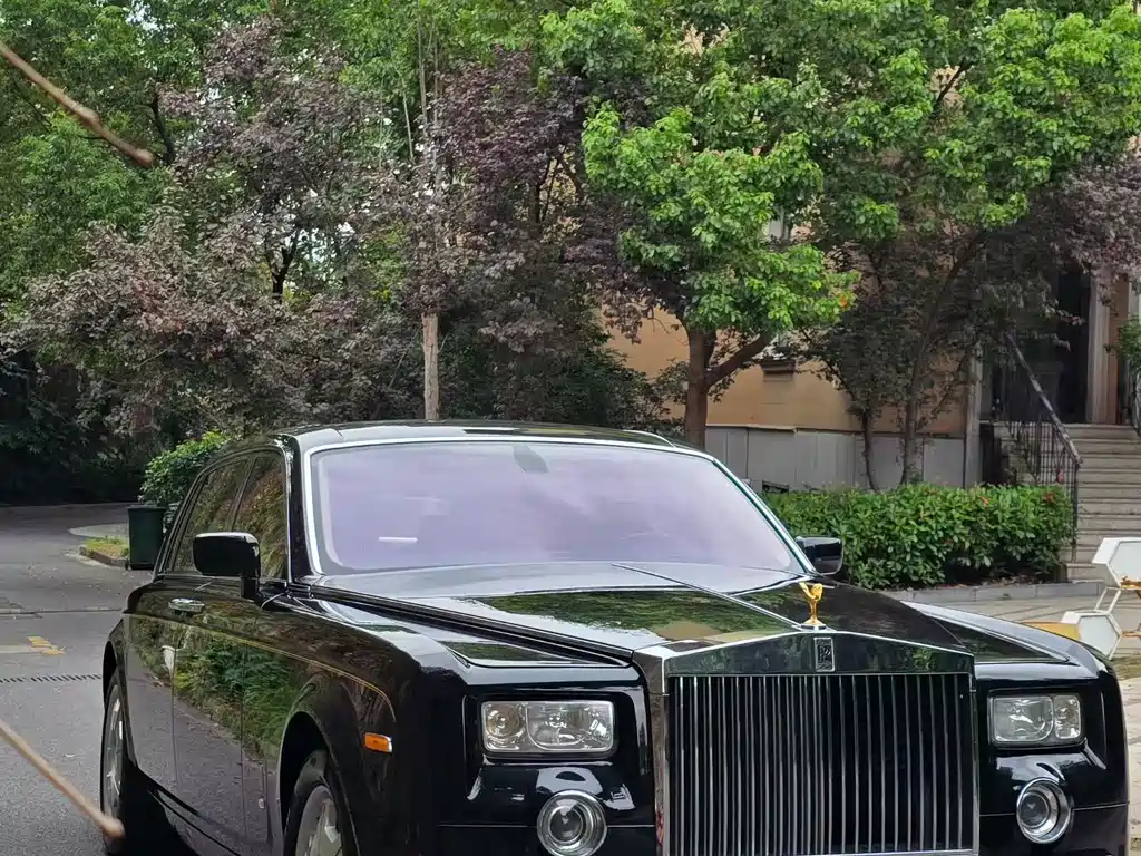 Rolls-Royce Phantom — миниатюра 4