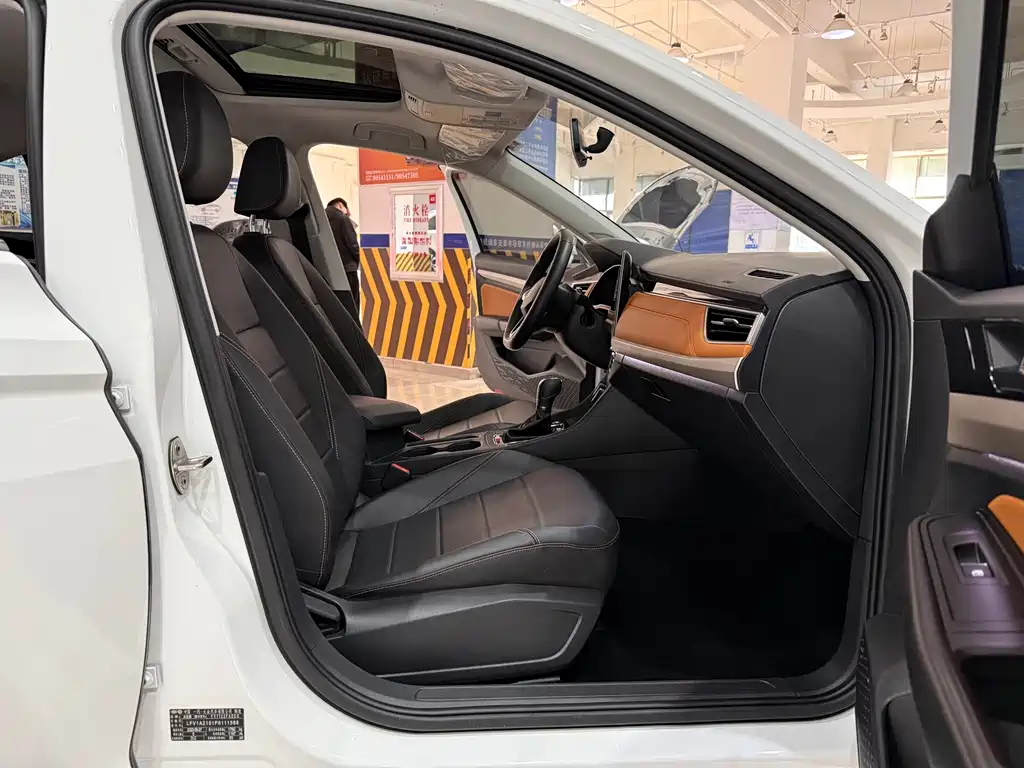 Volkswagen Bora — миниатюра 11