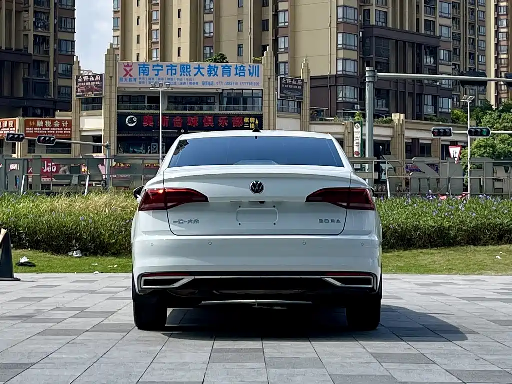 Volkswagen Bora — миниатюра 6