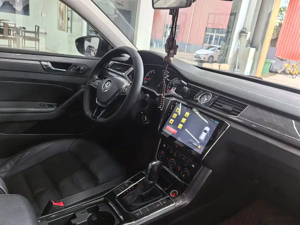 Volkswagen Passat — миниатюра 7
