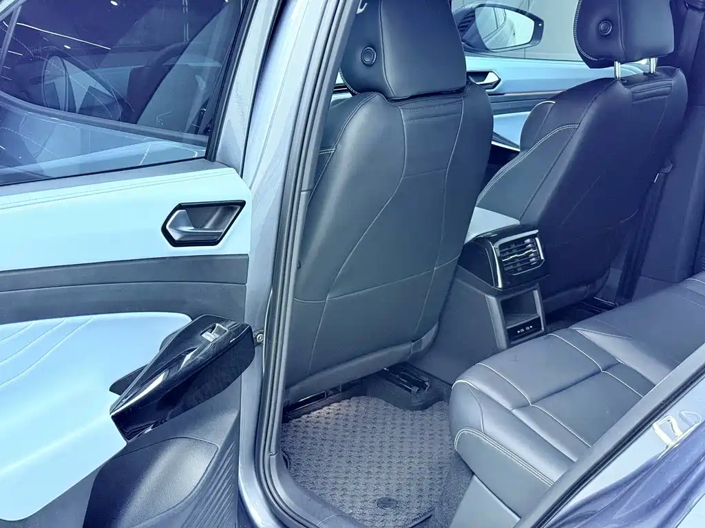 Volkswagen ID.4 X — миниатюра 8