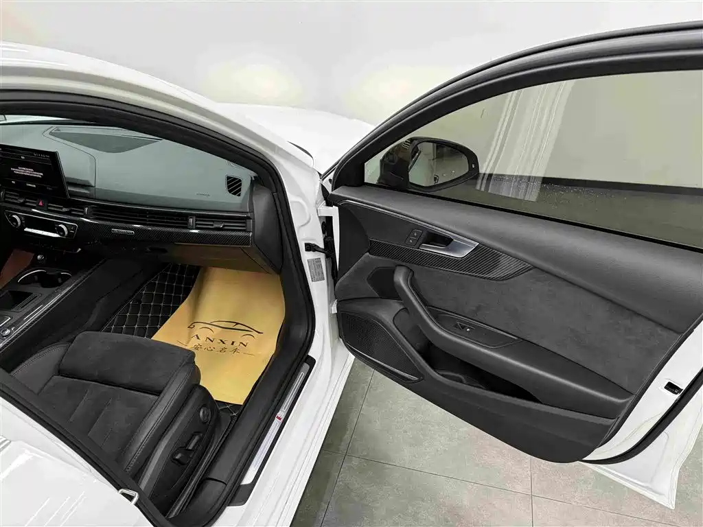 Audi A4L — миниатюра 11
