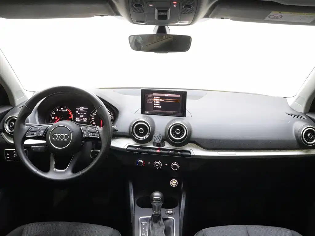 Audi Q2L — миниатюра 20