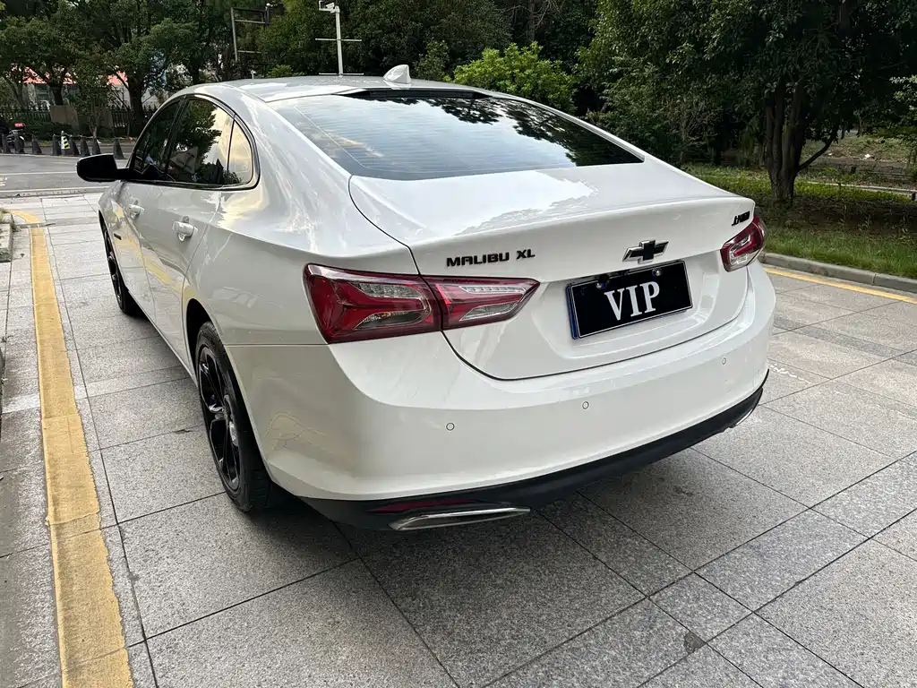 Chevrolet Malibu XL — миниатюра 10