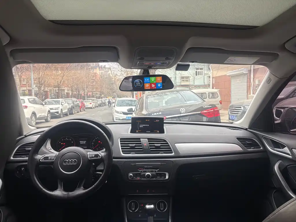 Audi Q3 2016 30 TFSI Fashion