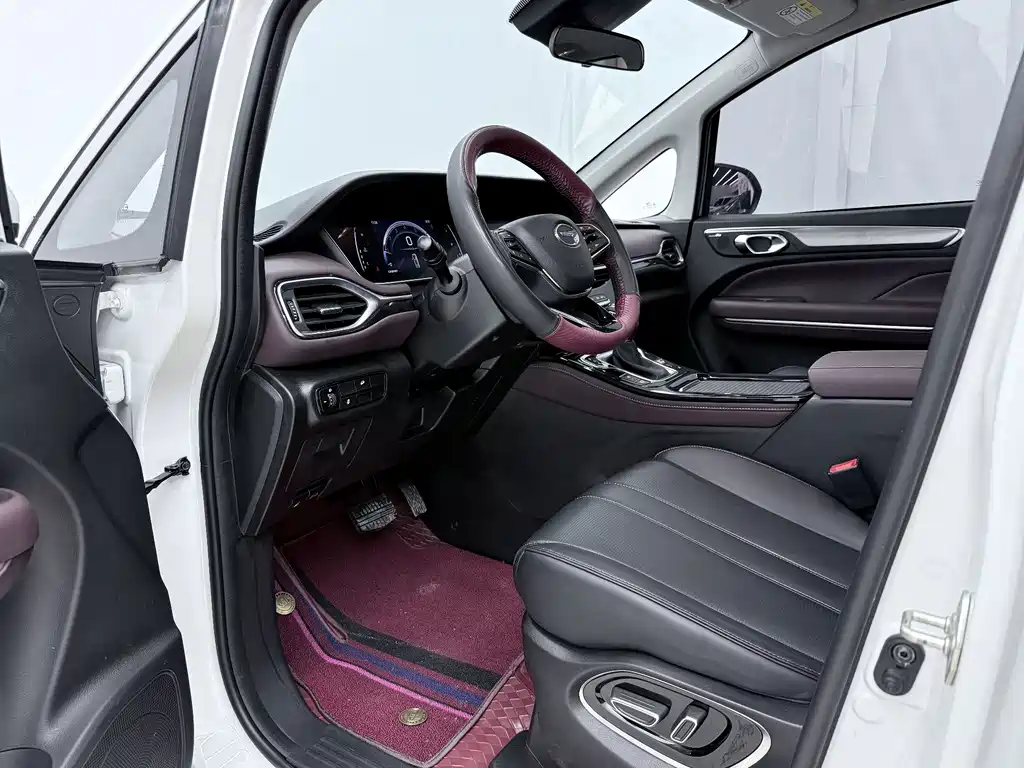 GAC Motor Trumpchi M6 — миниатюра 4