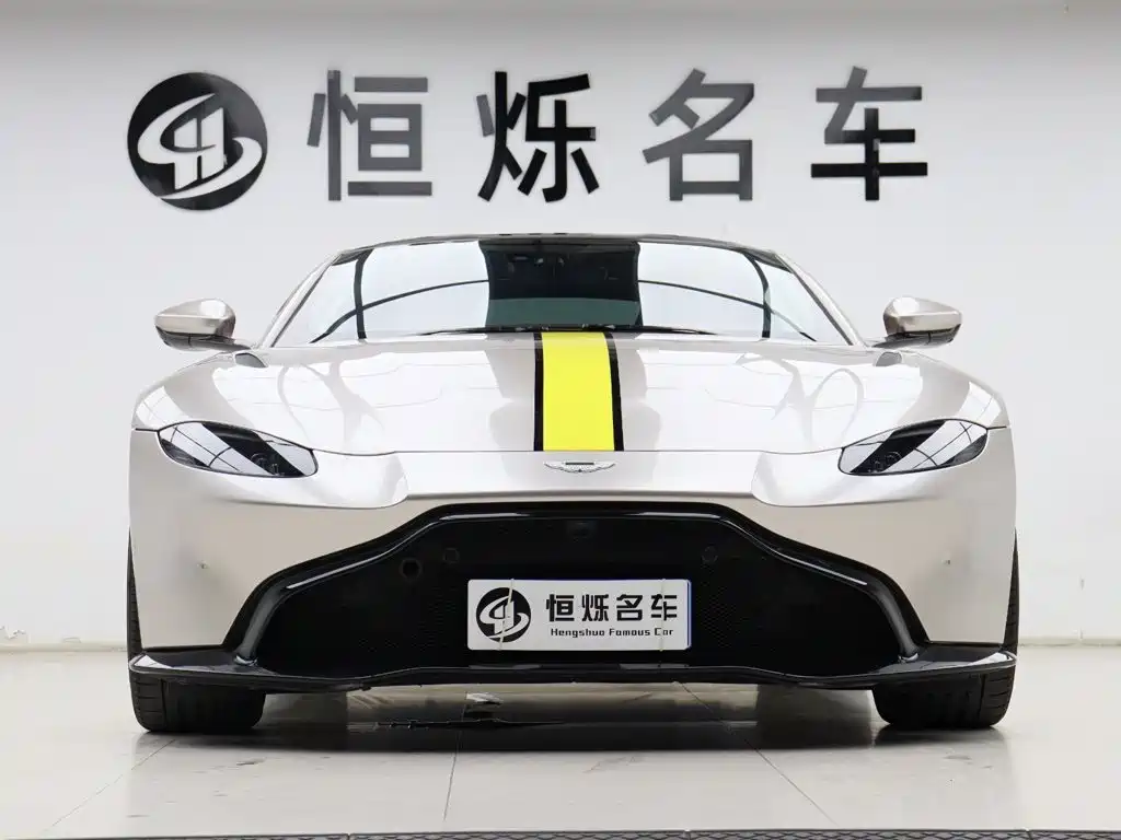 Aston Martin V8 Vantage — миниатюра 22