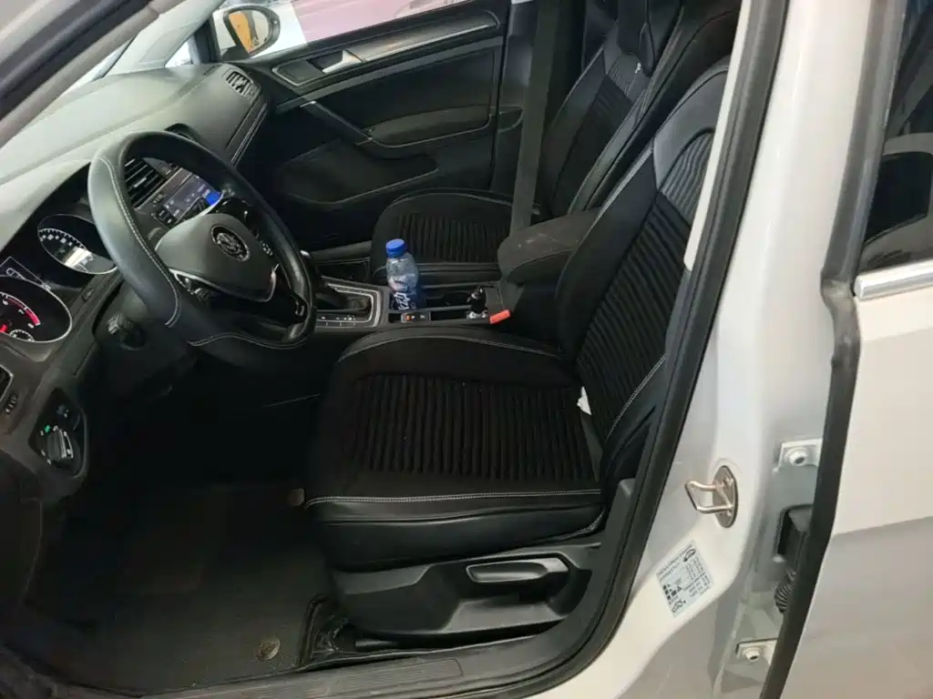 Volkswagen Golf — миниатюра 15