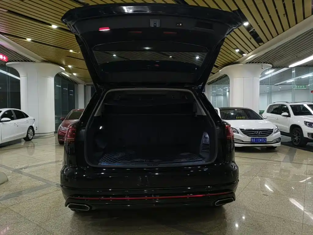 Volkswagen Touareg — миниатюра 21