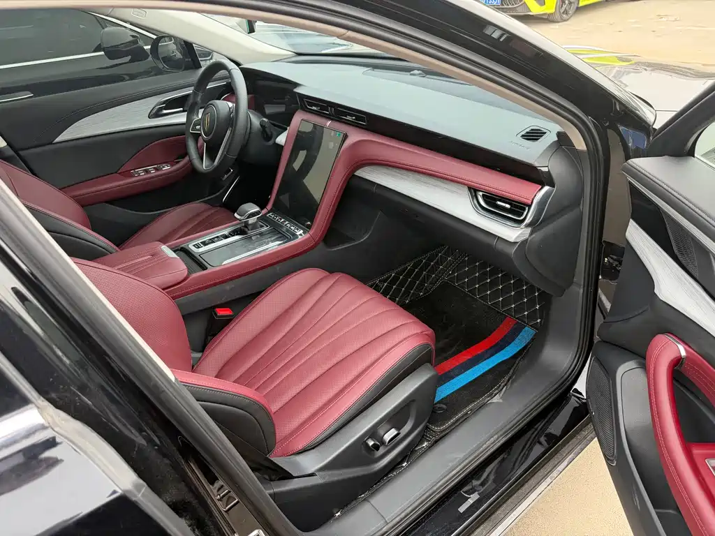 Hongqi Hongqi H5 — миниатюра 13