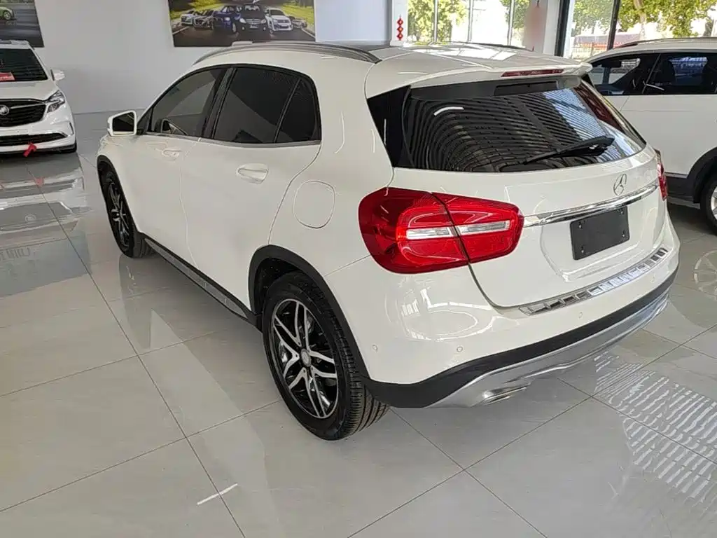 Mercedes-Benz GLA — миниатюра 5