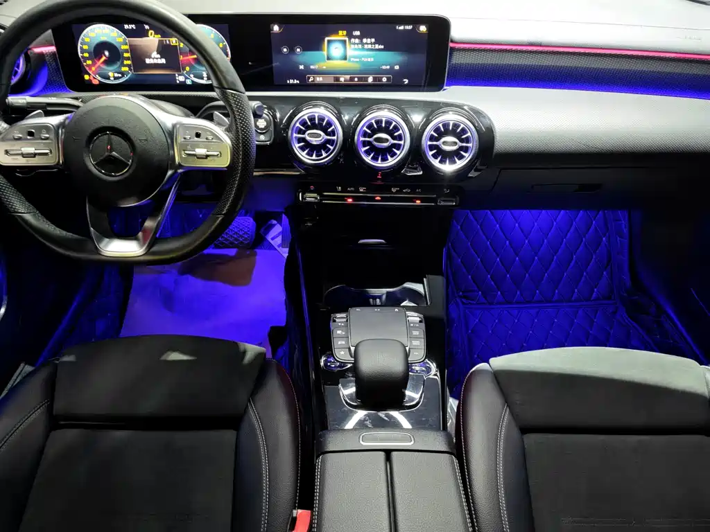 Mercedes-Benz A-Class A 2020 A 200 L Sport Fashion