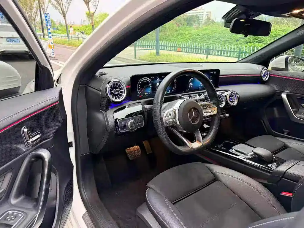 Mercedes-Benz A-Class — миниатюра 3