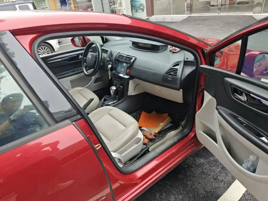 Citroen C-Quatre — миниатюра 9