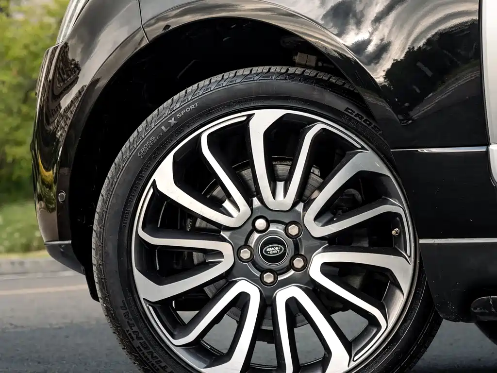 Land Rover Range Rover — миниатюра 4