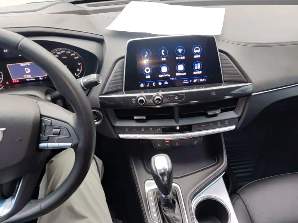 Cadillac CT4 — миниатюра 13