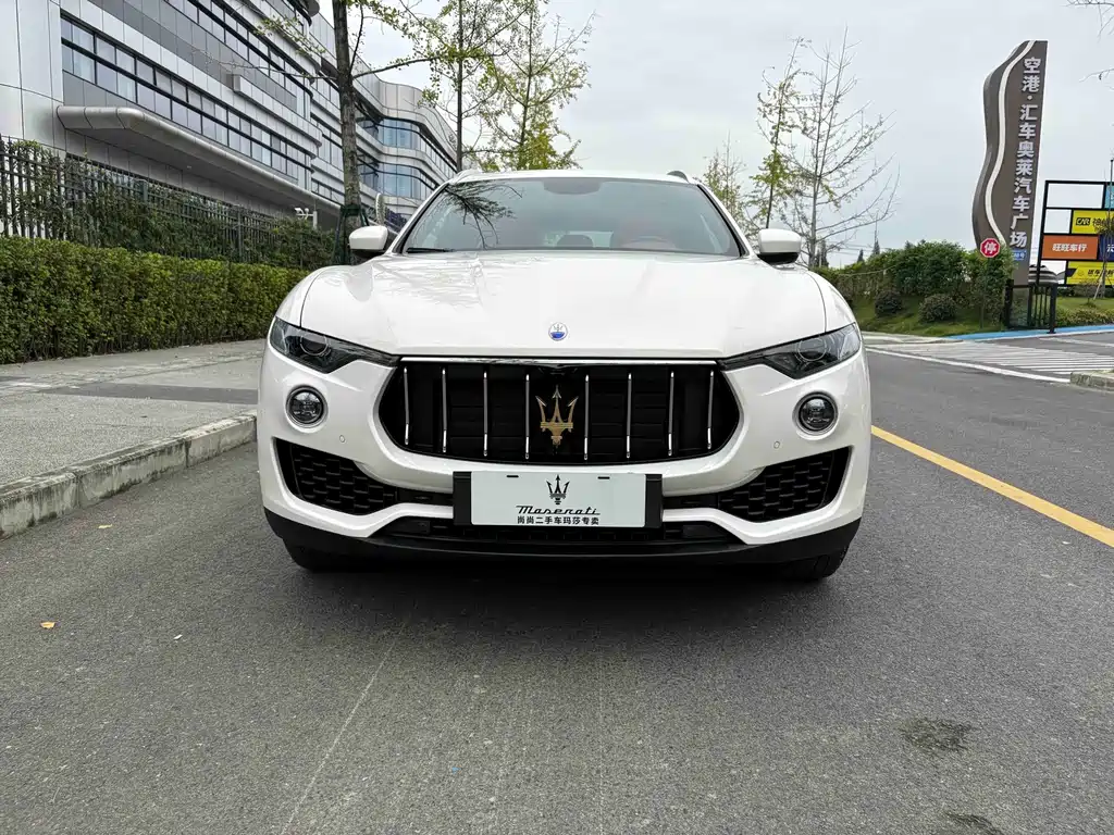 Maserati Levante — миниатюра 2