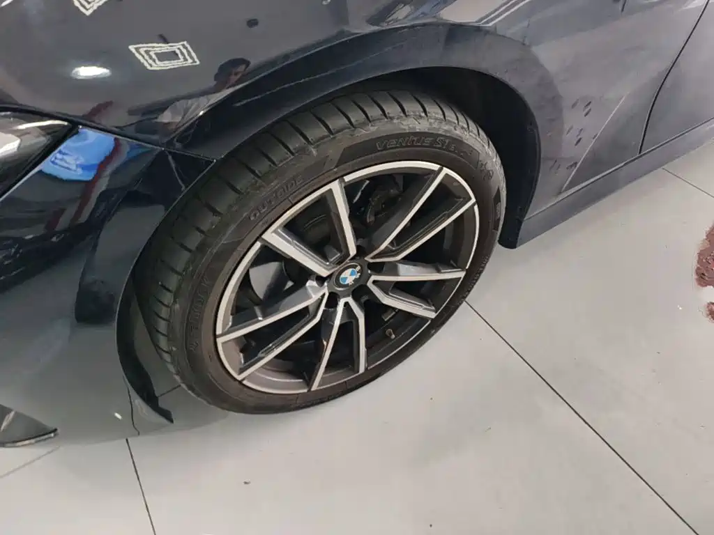 BMW 3 Series — миниатюра 23
