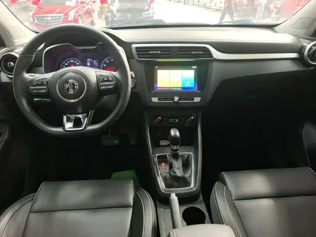 MG ZS — миниатюра 10