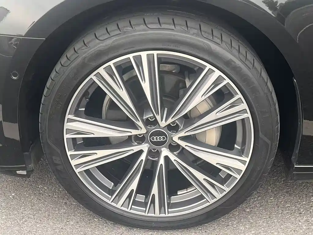 Audi A6L — миниатюра 5