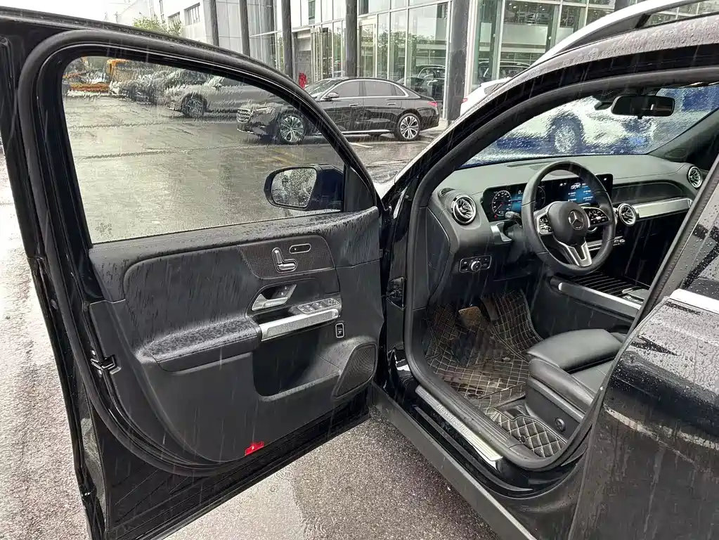 Mercedes-Benz EQB — миниатюра 11