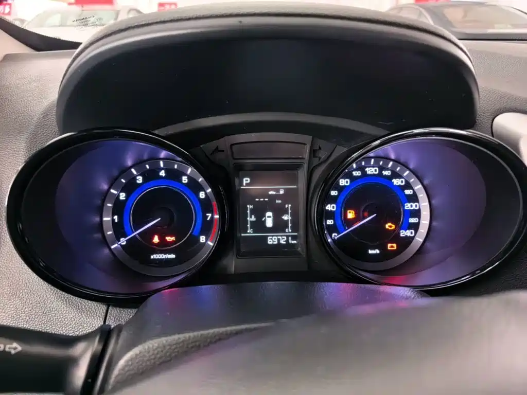 Changan CS15 — миниатюра 12