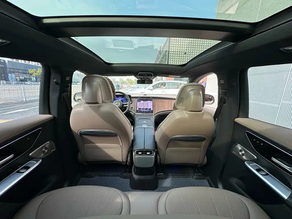 MERCEDES-BENZ EQE SUV