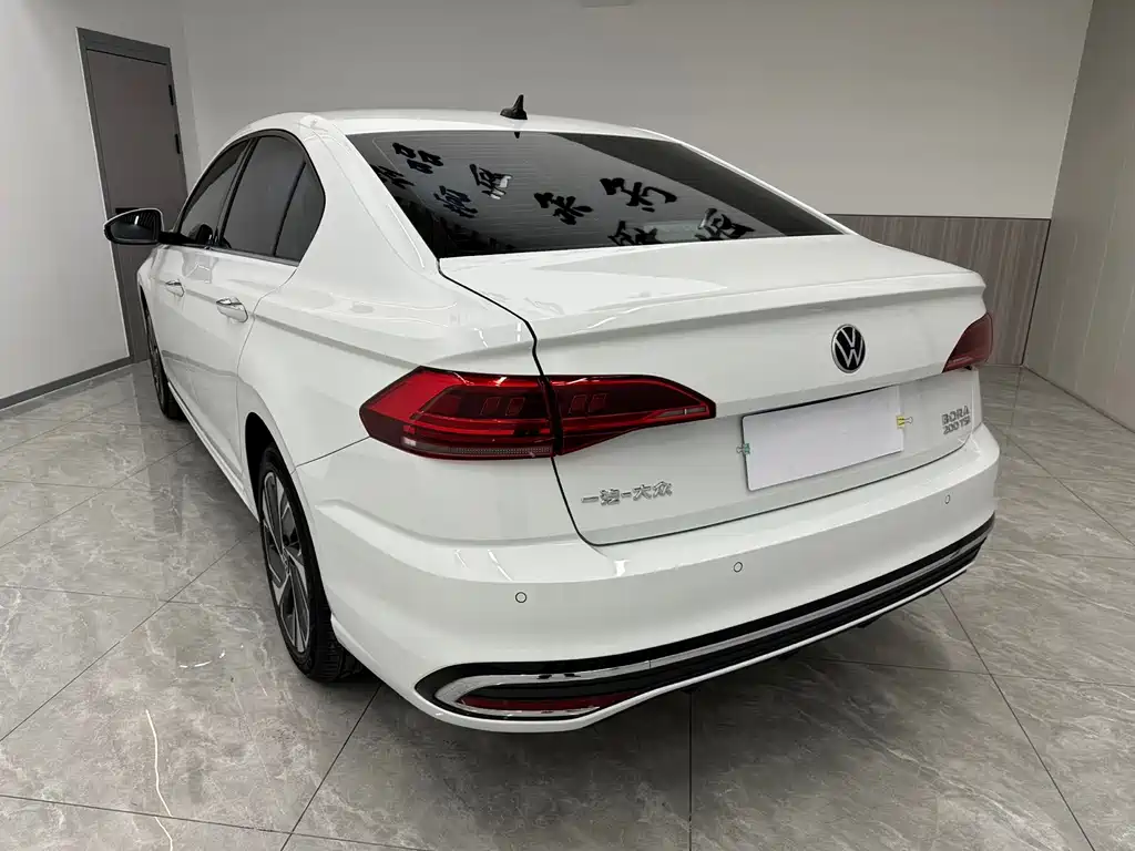 Volkswagen Bora — миниатюра 4