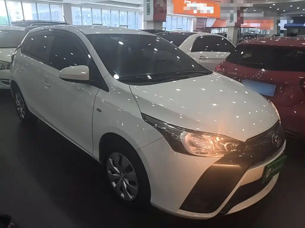 Toyota Yaris L — миниатюра 4