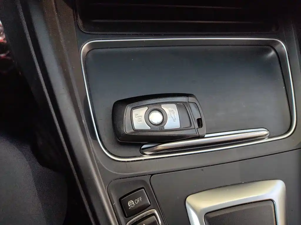 BMW 3 Series — миниатюра 12