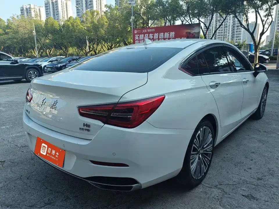 Hongqi Hongqi H5 — миниатюра 12