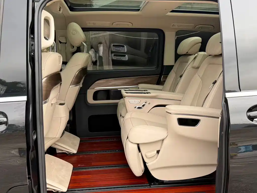 MERCEDES-BENZ V CLASS