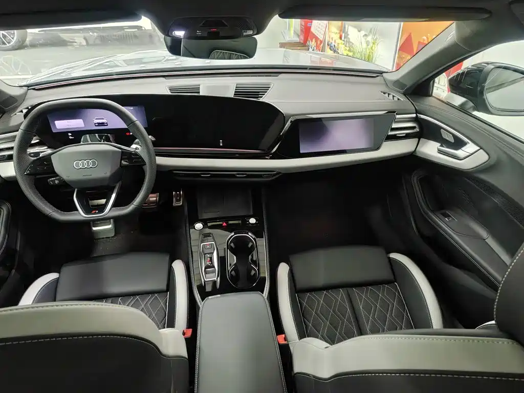Audi A5L — миниатюра 10