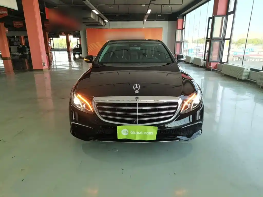 Mercedes-Benz E-Class — миниатюра 3
