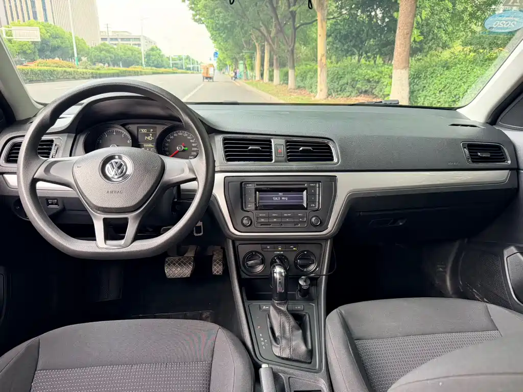 Volkswagen Lavida 2017 1.6L AT