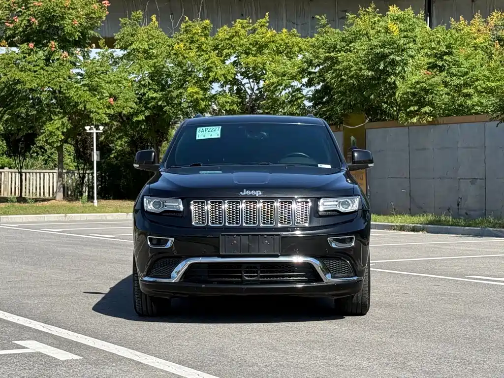 Jeep Grand Cherokee (Import) — миниатюра 2