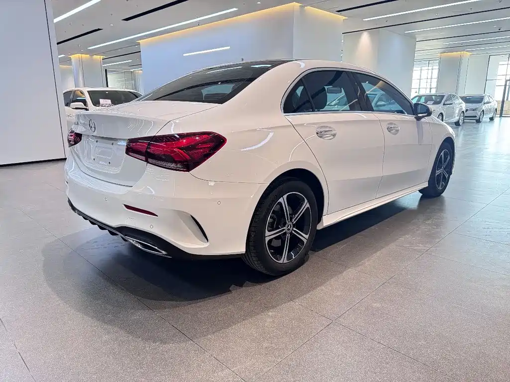 MERCEDES-BENZ A CLASS