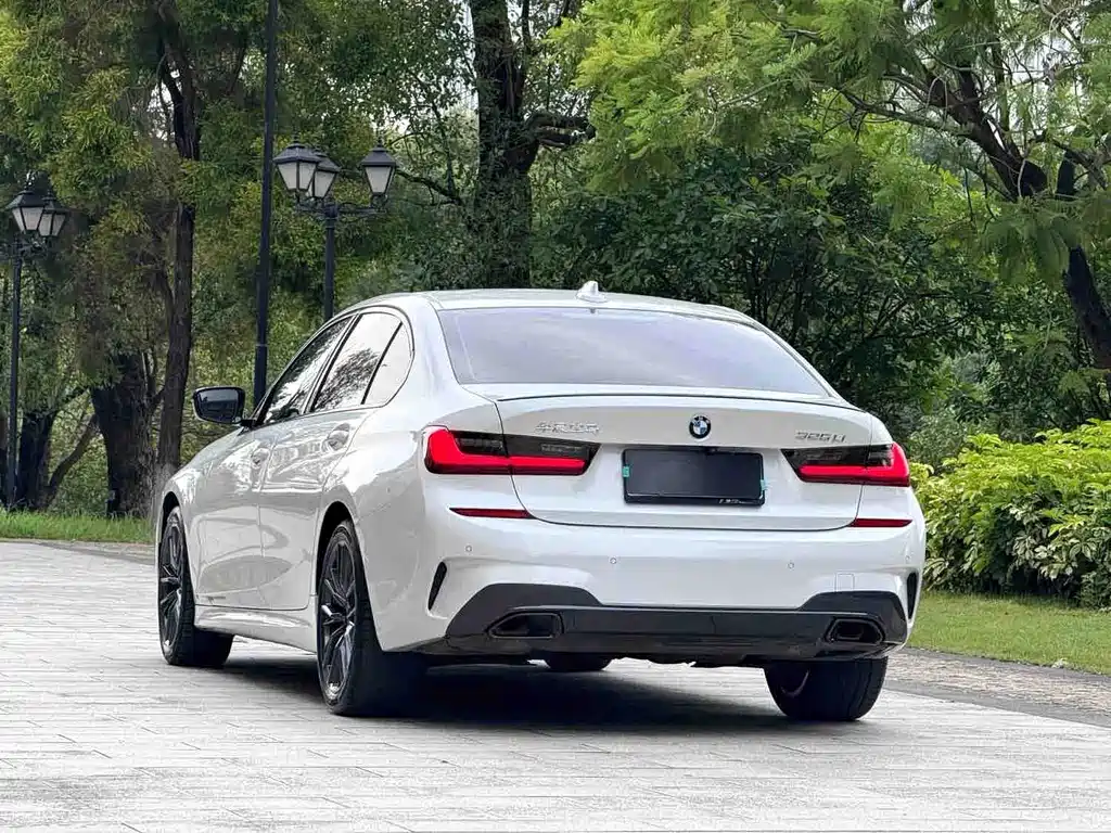 BMW 3 Series — миниатюра 4