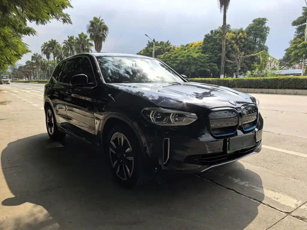 BMW iX3 — миниатюра 3