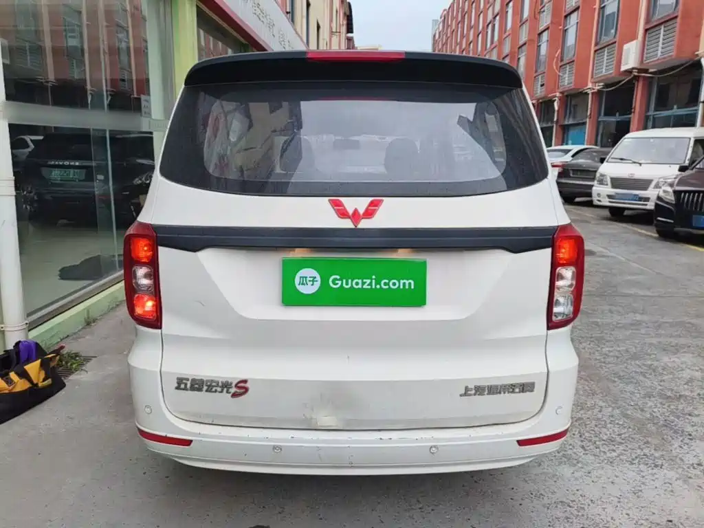 Wuling Hongguang — миниатюра 6