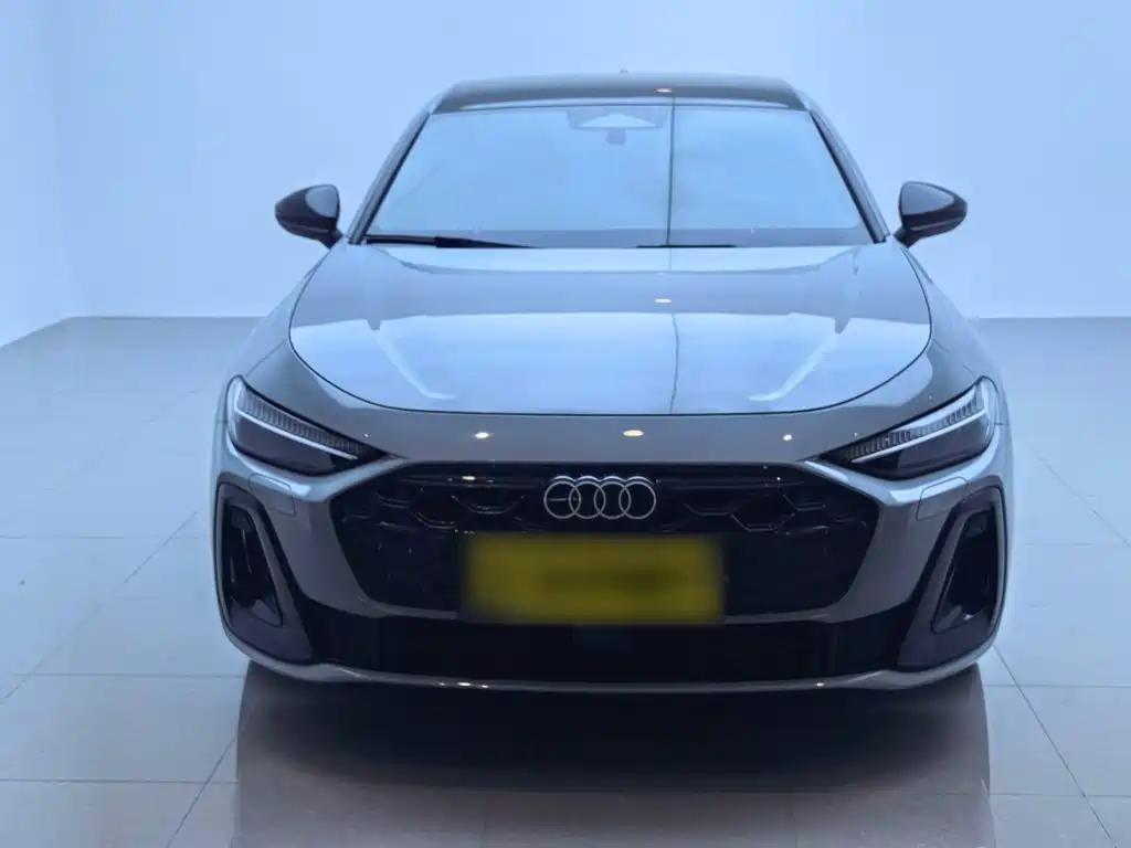 Audi Audi A5L — миниатюра 3