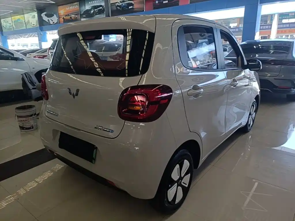 Wuling MINIEV — миниатюра 7
