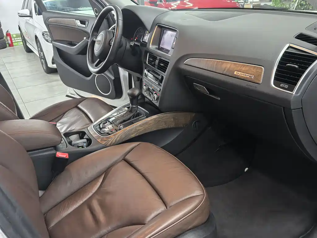 Audi Q5 40 TFSI Comfort Type, фото 10