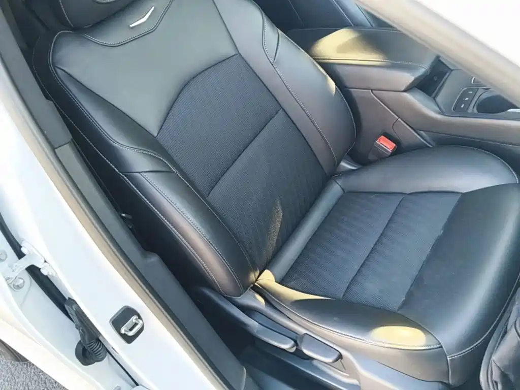 Cadillac XT4 — миниатюра 25