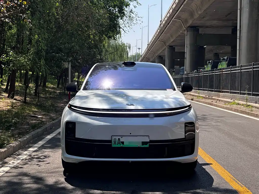 Li Auto Li L7 2024