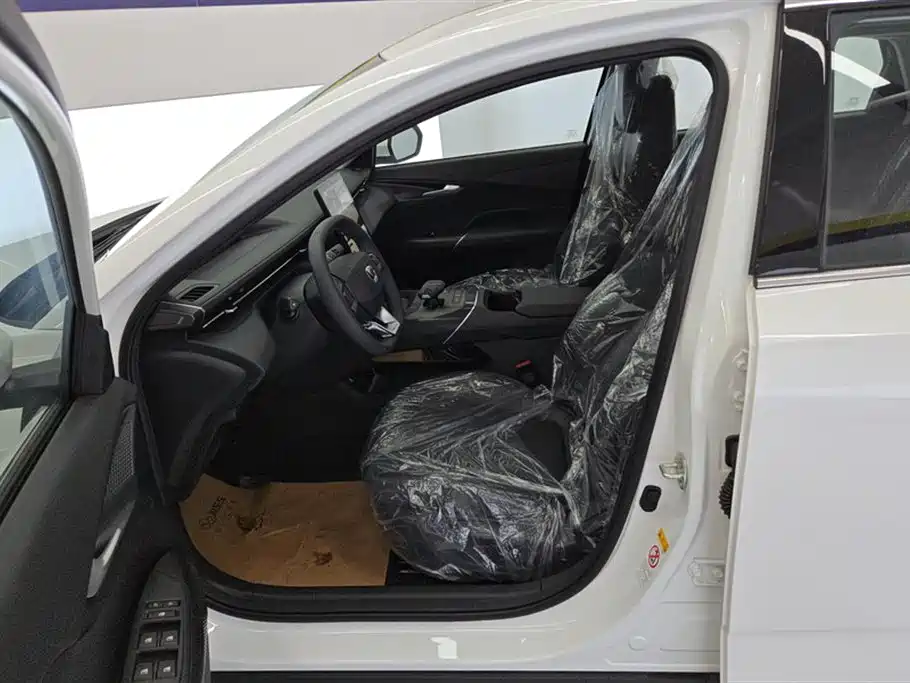Changan Eado 2025 1.5T 500Bar Luxury