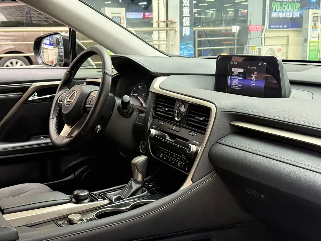 Lexus RX — миниатюра 4