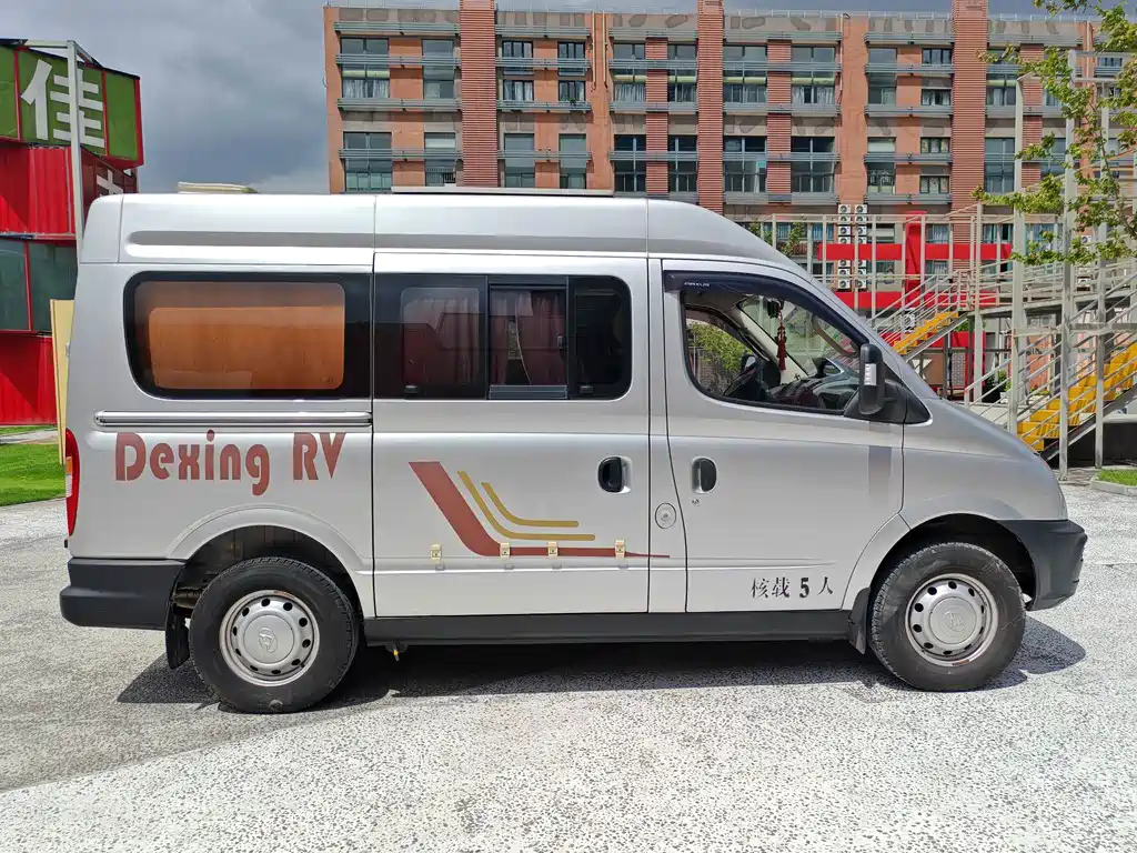 MAXUS V80 — миниатюра 6