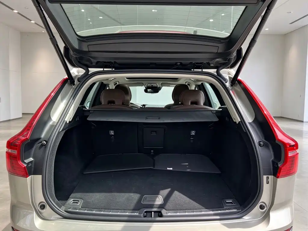 Volvo XC60 — миниатюра 22