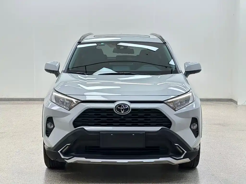 Toyota RAV4 — миниатюра 2